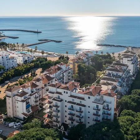 2 Bedroom Apartment, With Sea Views, In Puerto Banus Marbella