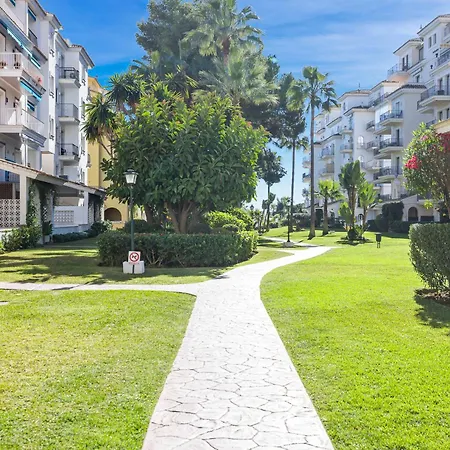 2 Bedroom Apartment, With Sea Views, In Puerto Banus Marbella