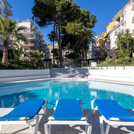 2 Bedroom Apartment, With Sea Views, In Puerto Banus *